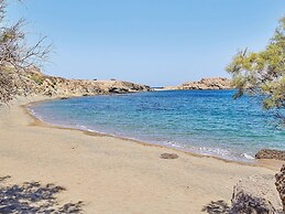 Mykonos Lolita, A Grecotel Resort To Live
