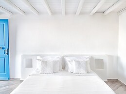 Mykonos Lolita, A Grecotel Resort To Live