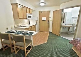 Birch Hill Suites Dayton - WP AFB