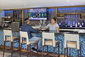 The Cove Hotel, Long Beach