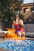 The Cove Hotel, Long Beach