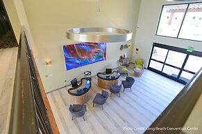 The Cove Hotel, Long Beach