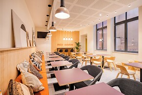 Alma Grand Place Hotel