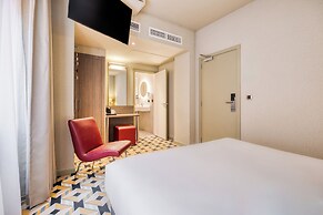 Alma Grand Place Hotel