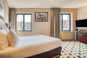 Alma Grand Place Hotel