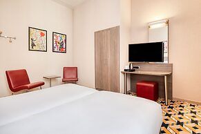 Alma Grand Place Hotel