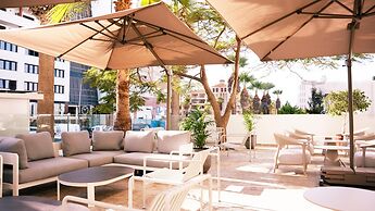 Coral Suites & Spa