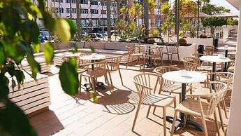Coral Suites & Spa
