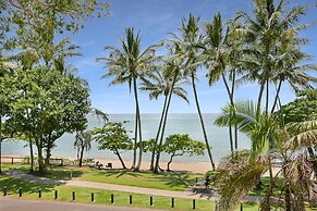 Alassio Palm Cove