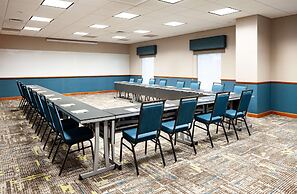 Hampton Inn & Suites St. Louis at Forest Park