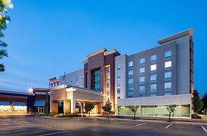 Hampton Inn & Suites St. Louis at Forest Park