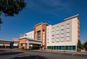 Hampton Inn & Suites St. Louis at Forest Park