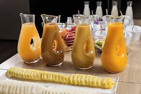 AC Hotel La Finca by Marriott