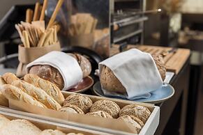 AC Hotel La Finca by Marriott