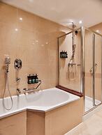 Crowne Plaza Malpensa Airport by IHG
