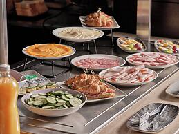 Crowne Plaza Malpensa Airport by IHG
