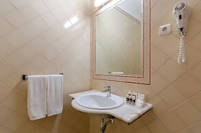 TURIM Estrela do Vau Hotel