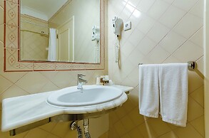 TURIM Estrela do Vau Hotel