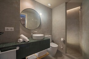 AQUA Hotel Bertran Park