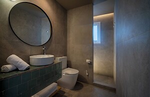 AQUA Hotel Bertran Park