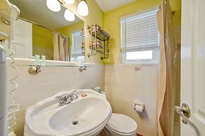 Camelot Beach Suites