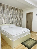 Easy Star Hotel
