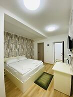 Easy Star Hotel