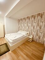 Easy Star Hotel