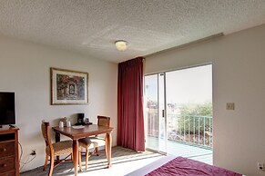 Desert Hot Springs Spa Hotel