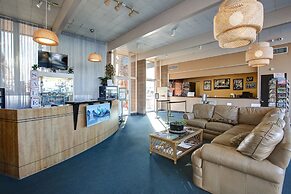 Desert Hot Springs Spa Hotel