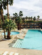 Desert Hot Springs Spa Hotel