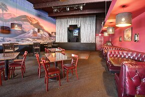 Desert Hot Springs Spa Hotel