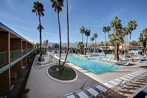 Desert Hot Springs Spa Hotel