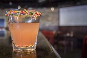 Rodeway Inn & Suites Fort Lauderdale Airport & Cruise Port