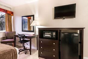 Rodeway Inn & Suites Fort Lauderdale Airport & Cruise Port