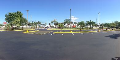 Rodeway Inn & Suites Fort Lauderdale Airport & Cruise Port