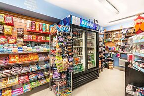 Rodeway Inn & Suites Fort Lauderdale Airport & Cruise Port