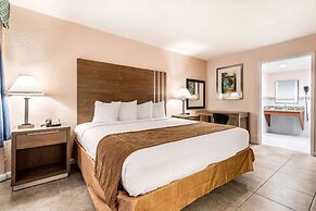 Rodeway Inn & Suites Fort Lauderdale Airport & Cruise Port