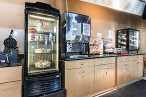 Rodeway Inn & Suites Fort Lauderdale Airport & Cruise Port