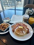 Delta Hotels by Marriott Midwest City at the Reed Conference Center