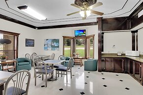 Three Rivers Executive Inn & Suites By OYO