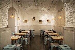 Petit Palace Plaza del Carmen