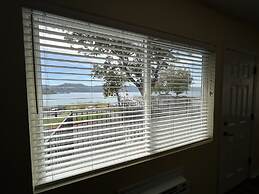 Clear Lake Cottages & Marina