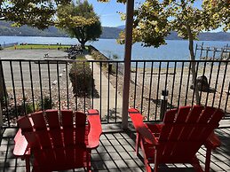 Clear Lake Cottages & Marina