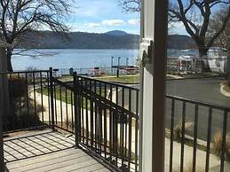 Clear Lake Cottages & Marina