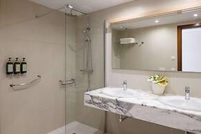 Plus Fariones Suite Hotel