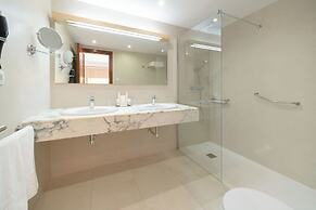 Plus Fariones Suite Hotel