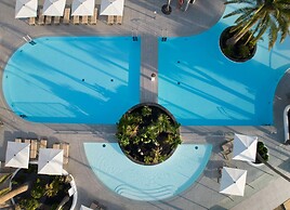 Plus Fariones Suite Hotel