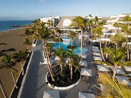 Plus Fariones Suite Hotel