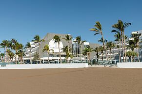 Plus Fariones Suite Hotel
